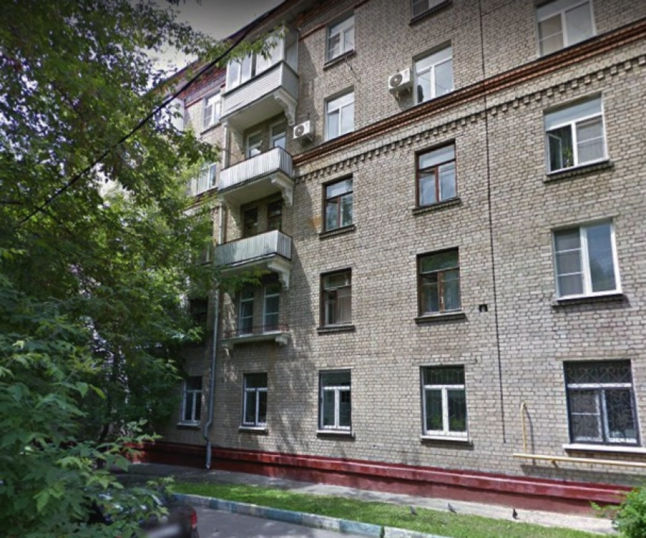 Продам квартиру в Москве по адресу Каширское шоссе, 56к2, площадь 13 квм Недвижимость Москва (Россия)  Помещение в нежилом фонде, прописка не предполагается