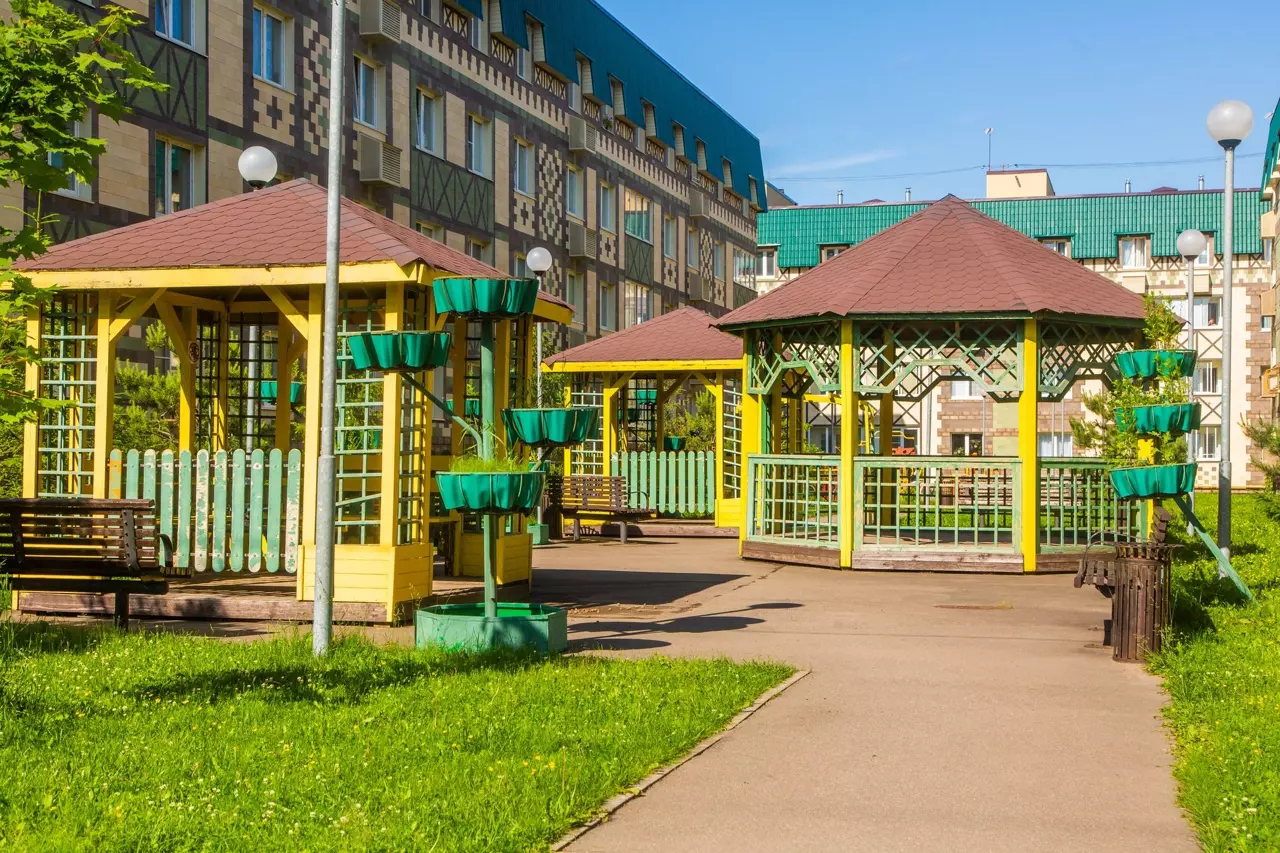 Продам квартиру в Солманово по адресу , 83, площадь 306 квм Недвижимость Московская  область (Россия)  В каждом дворе обустраиваются детские и спортивные площадки, беседки, места для отдыха на свежем воздухе