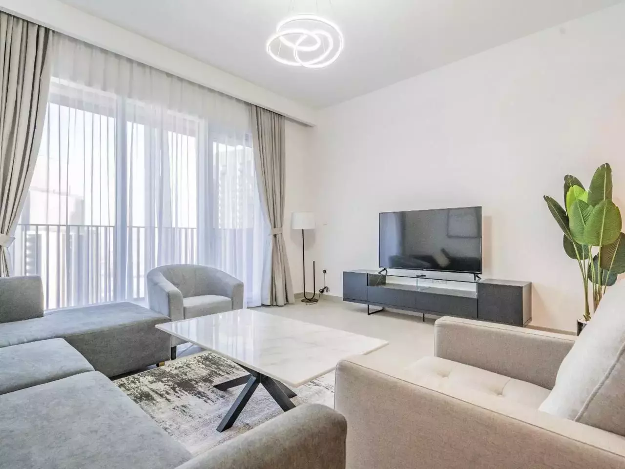 Mieszkanie 2 pokoi 73 m² Dubaj, Emiraty Arabskie