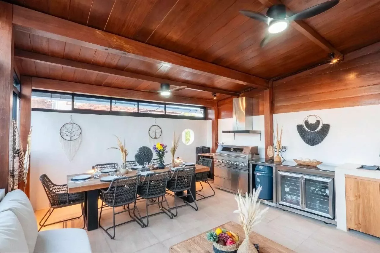 Вилла 4 комнаты 200 м² Tibubeneng, Индонезия